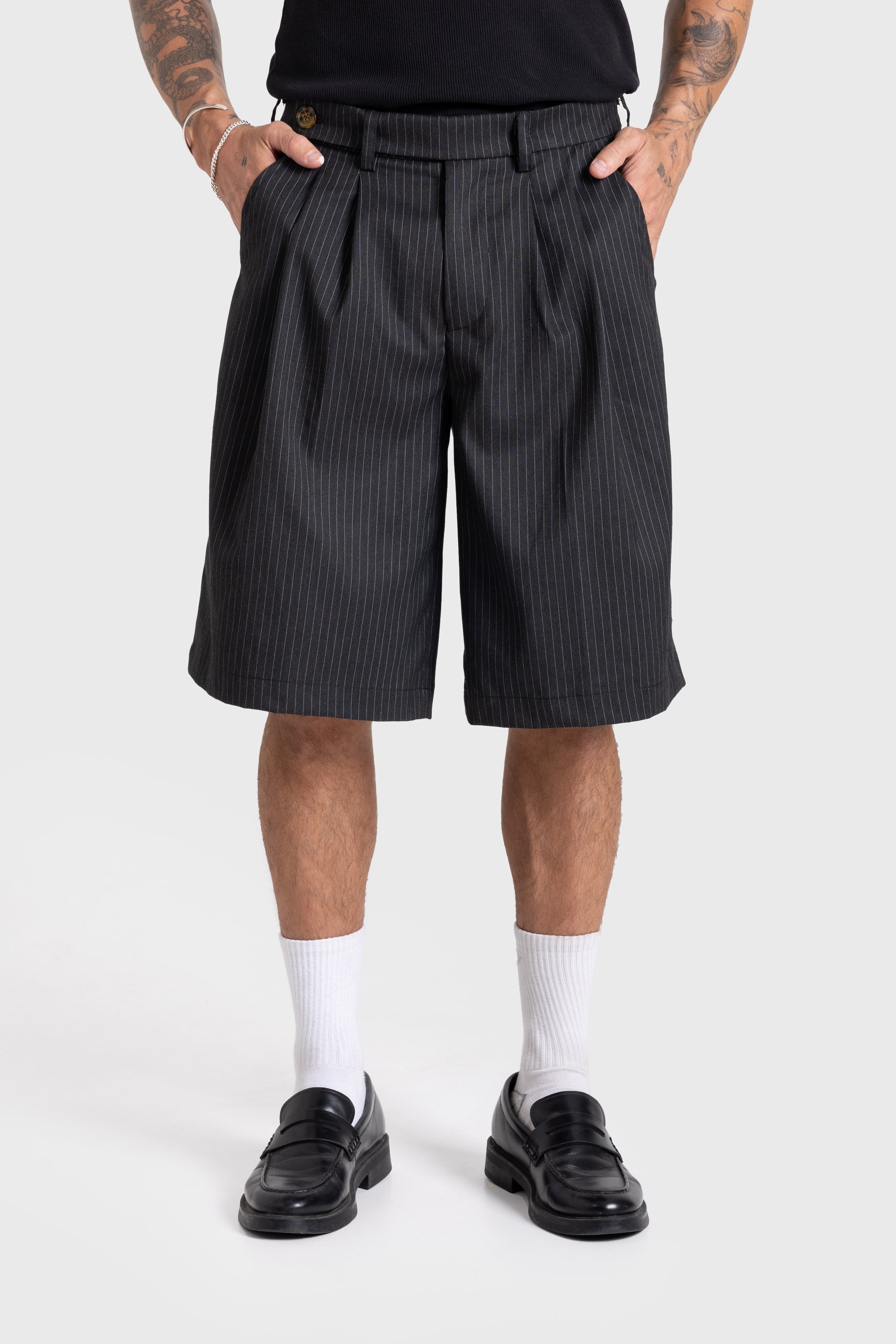 パンツ Shinzo Ukiyo Pinstripe Pleated Shorts 30 Ukiyo Pinstripe Pleated Shorts – Shinzo