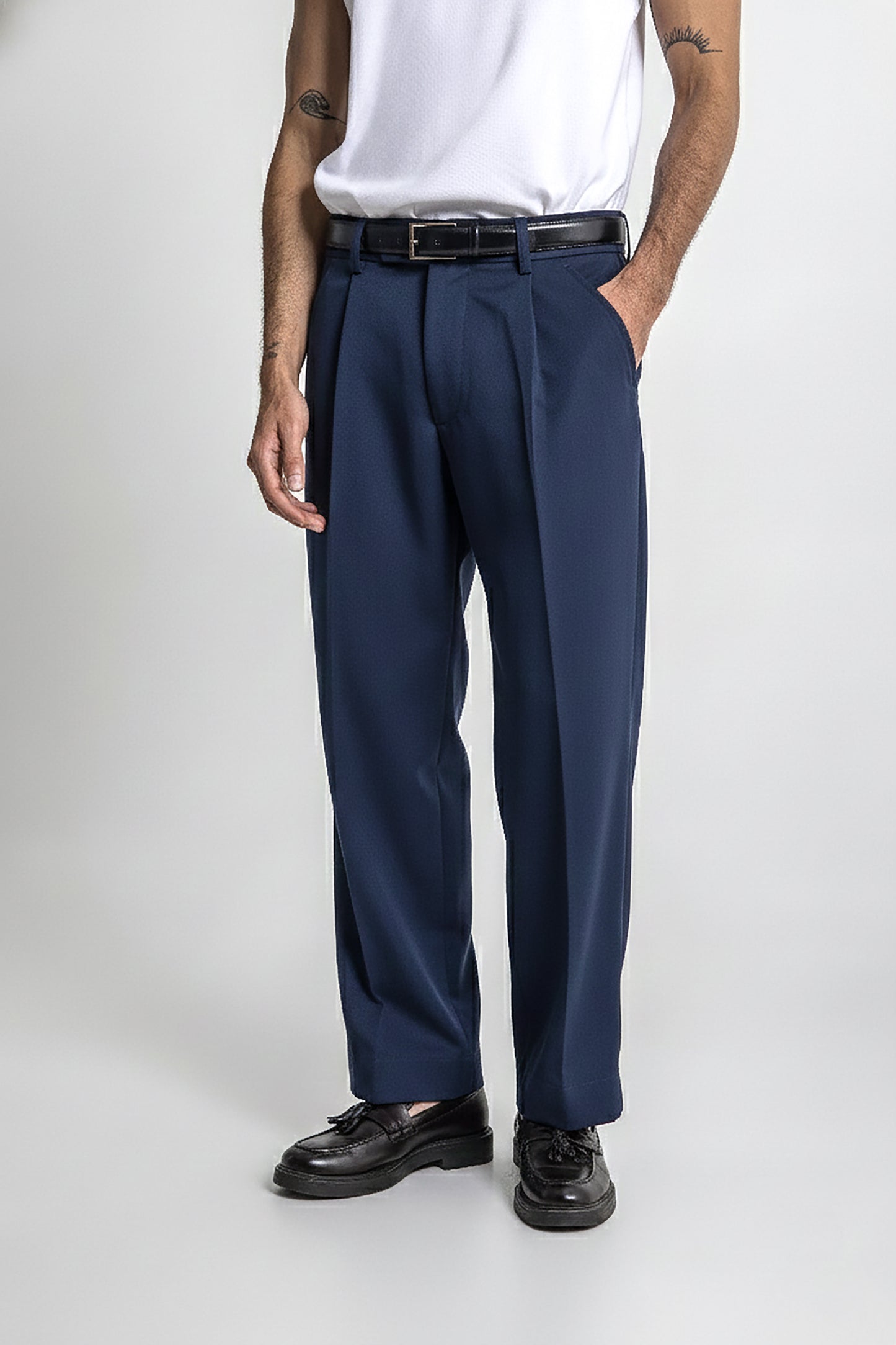 Lost In Nowhere Pants Seseh Pleated Pant - Navy Seseh Pleated Pant - Navy