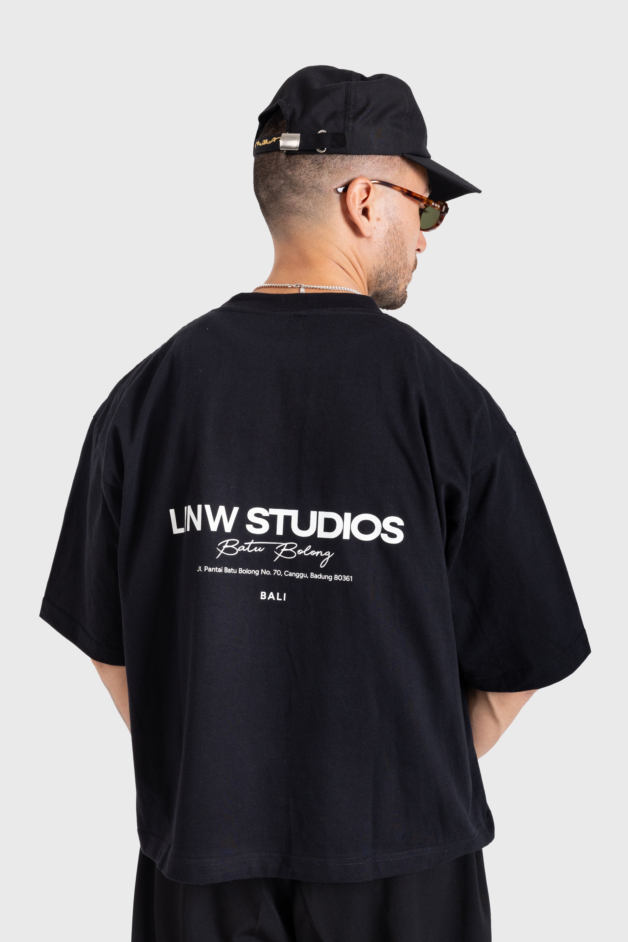 Flagship Cropped Tee - Black – LINW