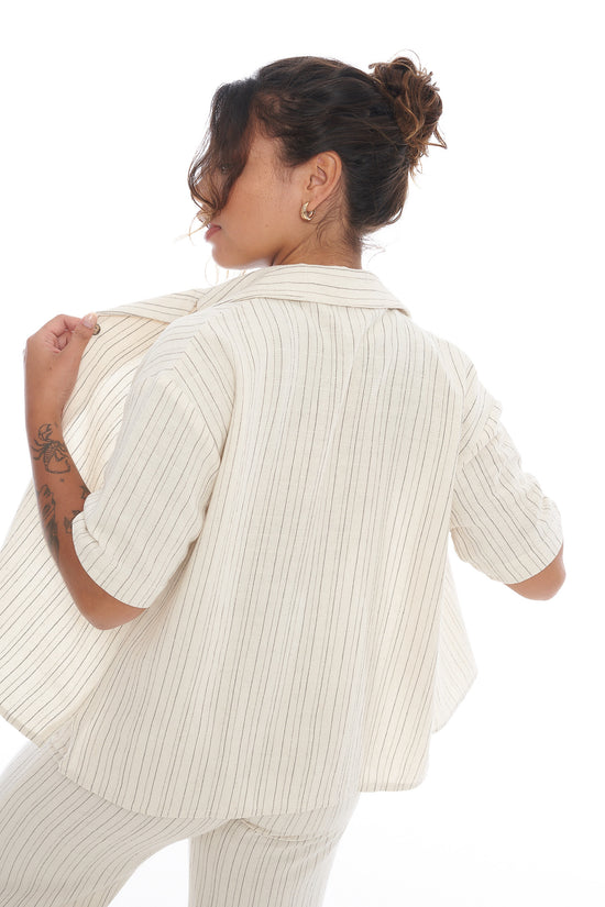 Load image into Gallery viewer, Maddy Oversized Linen Shirt - Stripe
