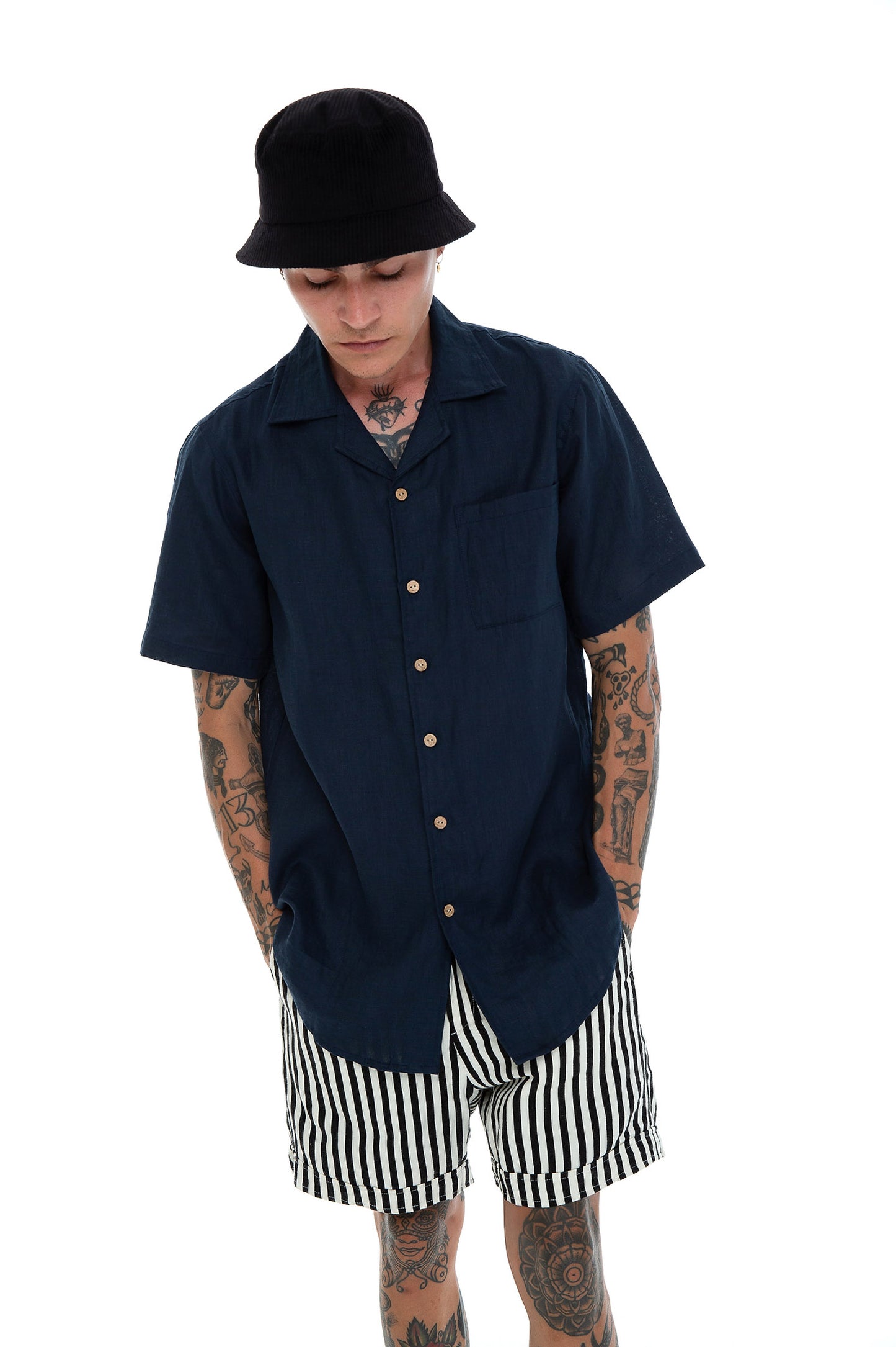 Lost In Nowhere Button Up / Linen Seaside Linen - Navy SS Seaside Linen - Navy SS