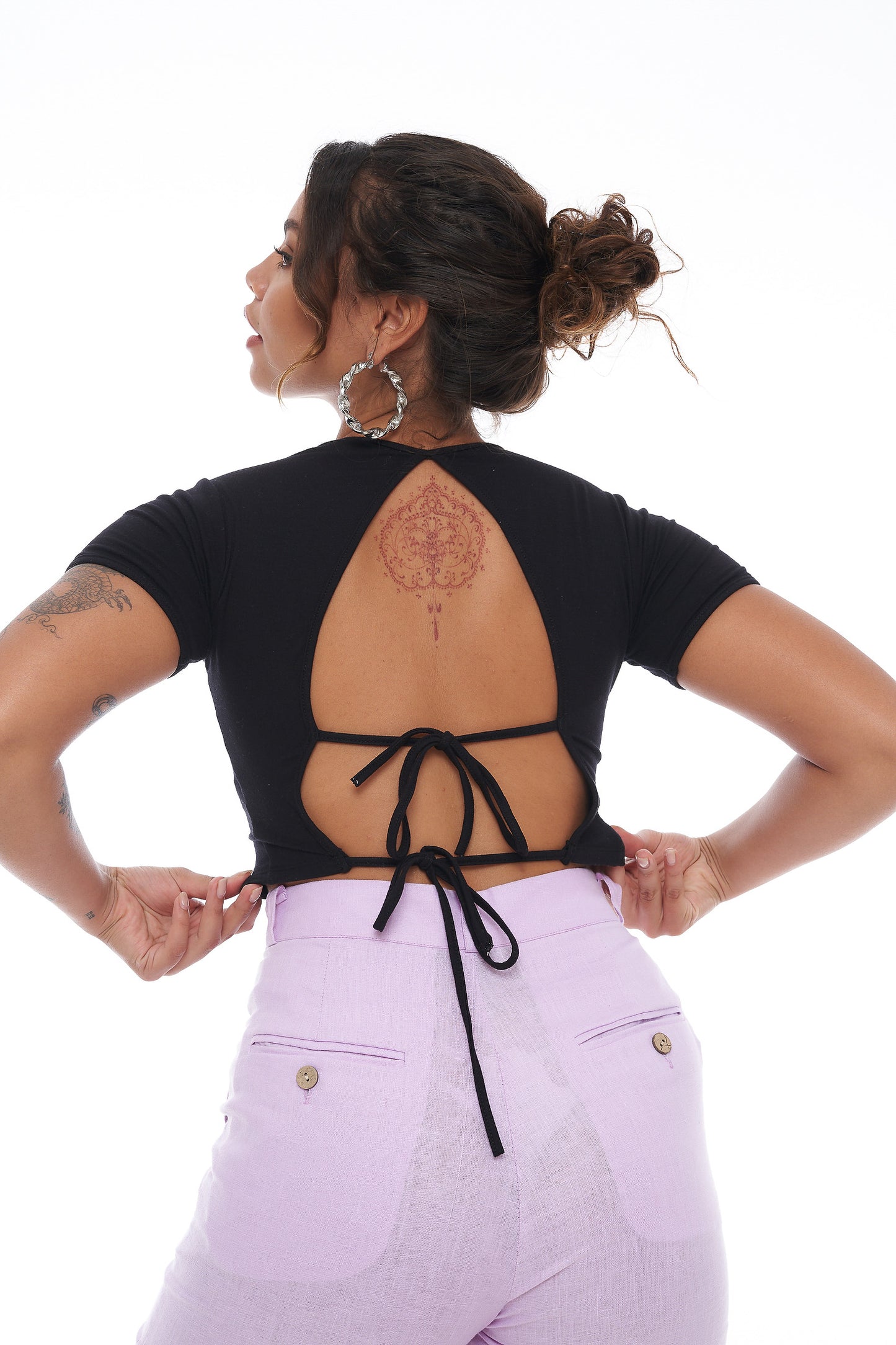 Lost In Nowhere Daisy Open Back Crop - Black Daisy Open Back Crop - Black